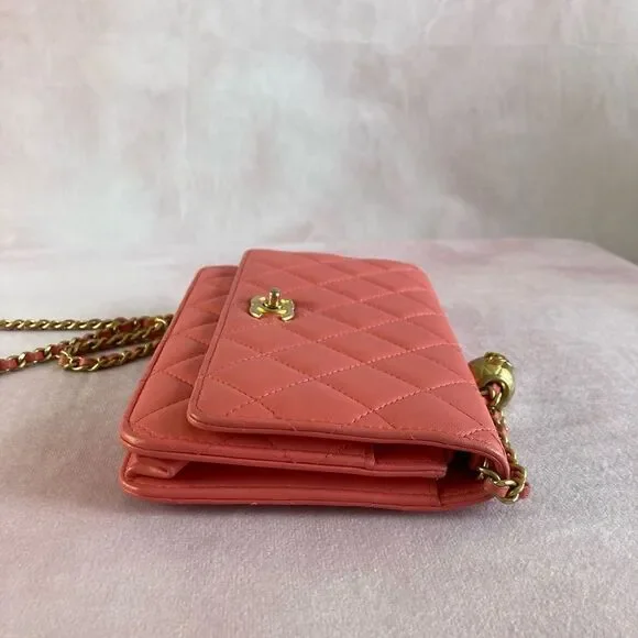 🛑SOLD🛑Chanel Pink wallet with chain - Picture 6 of 7